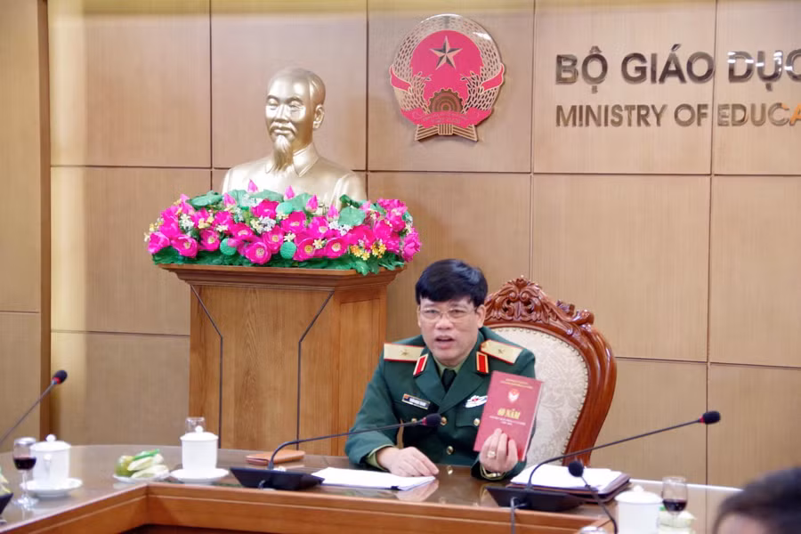 Vụ trưởng Trần Ngọc Thanh phát biểu tại buổi gặp mặt