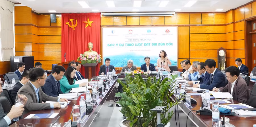 Quang cảnh hội thảo.