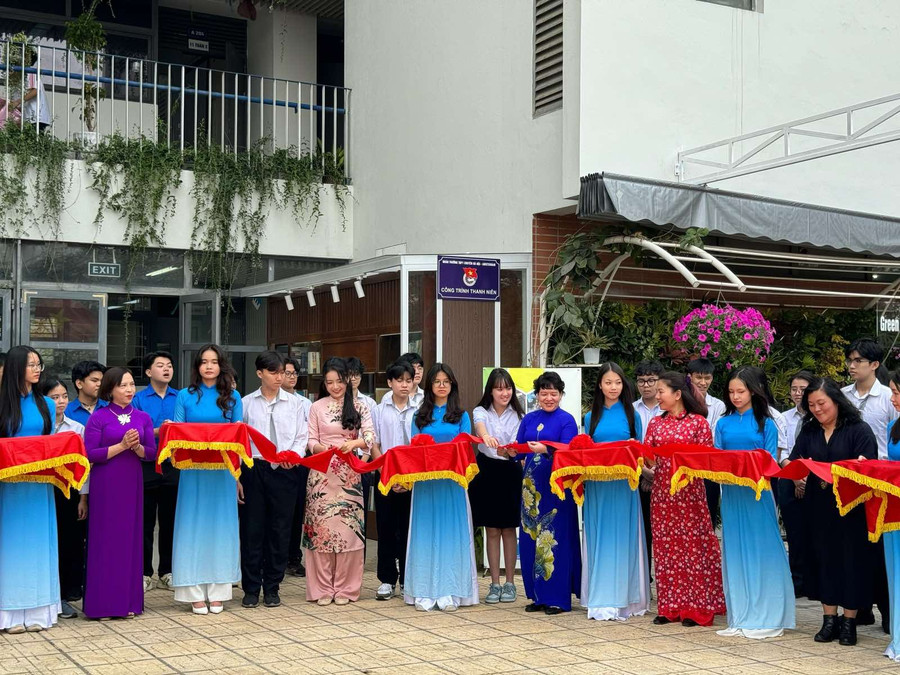 Không gian học tập xanh - Green Study Corner là công trình thanh niên chào mừng kỷ niệm Ngày thành lập Đoàn.