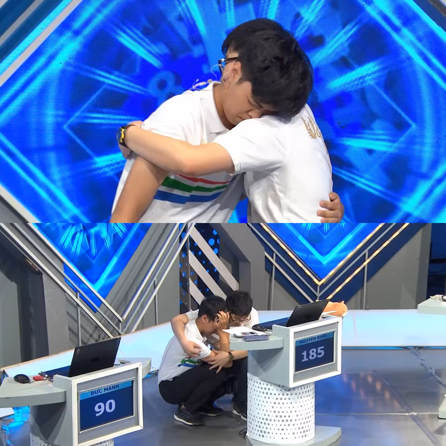 Anh Đức an ủi Nguyên Khôi sau trận thi quý