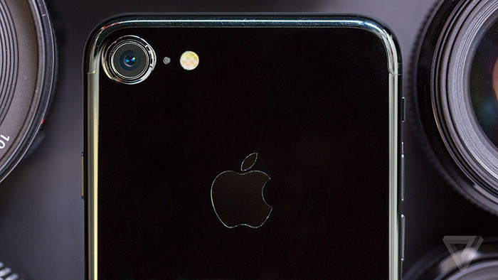 iPhone 8 sẽ bị hoãn sang đầu 2018