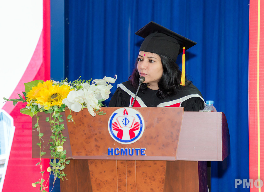 Bà Smita Pant chia sẻ, rất xúc động khi được là 1 trong 3 Tiến sĩ danh dự của HCMUTE Bà Smita Pant chia sẻ, rất xúc động khi được là 1 trong 3 Tiến sĩ danh dự của HCMUTE