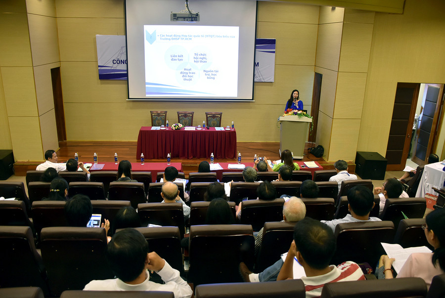 ThS Nguyễn Thị Tú - Trưởng phòng Hợp tác quốc tế (Trường ĐH Sư phạm TPHCM) trình bày tại hội nghị