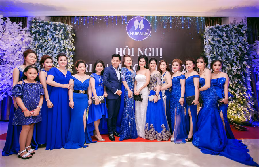 Các thành viên Humnile 