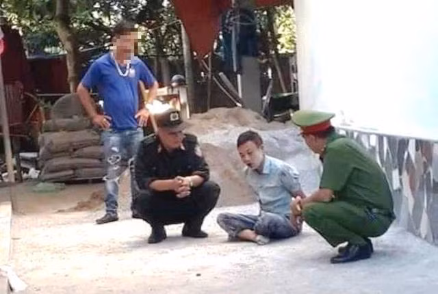 Nghi phạm bị khống chế.