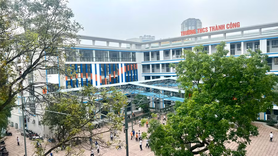 Một góc khuôn viên Trường THCS Thành Công.