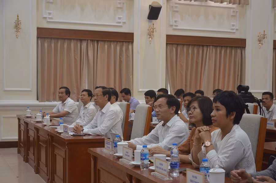 Quang cảnh buổi lễ phát động. Ảnh Ngô Chuyên.