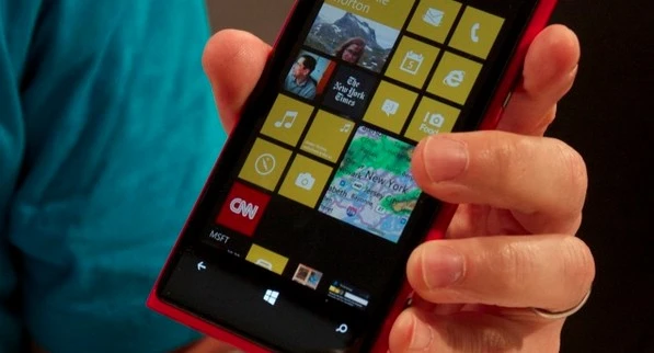 Hàng loạt smartphone Lumia sắp được cài Windows 10 