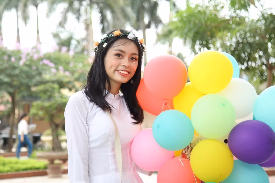 Nguyễn Thị Trà My- Thủ khoa khối D01 tại kì thi THPT quốc gia 2019