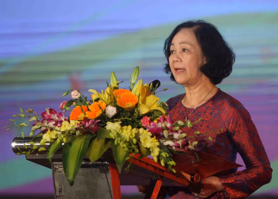 Bà Trương Thị Mai phát biểu tại buổi lễ