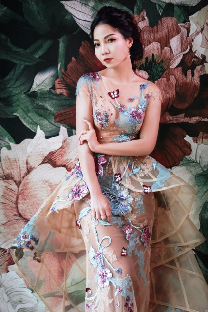 Ca sĩ Khánh Loan luôn cố gắng tạo ra một nét riêng về phong cách