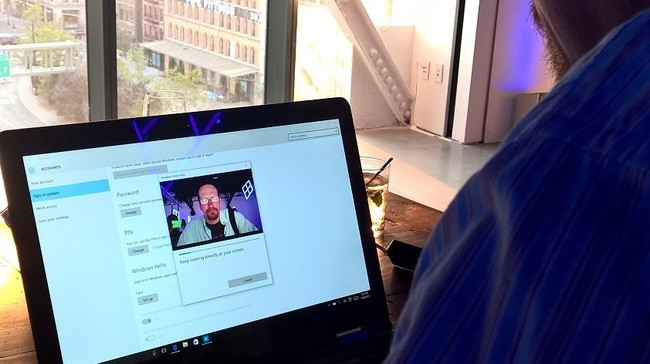 Windows Hello có khả năng phân biệt anh em song sinh