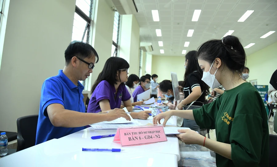 Ngành GD-ĐT Hà Nội đang đẩy mạnh ứng dụng CNTT và chuyển đổi số.