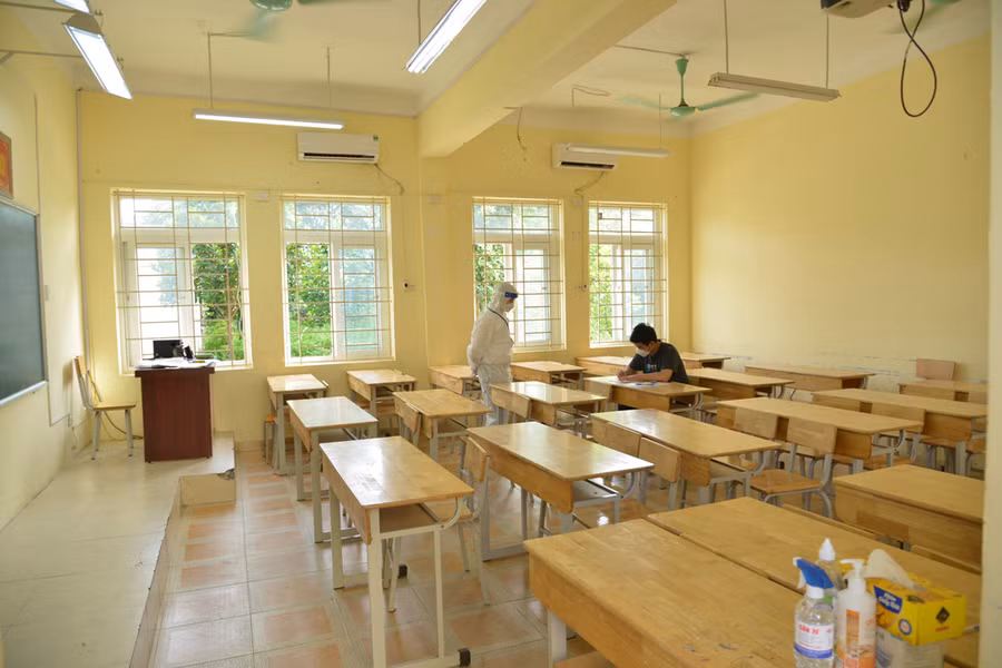 Thí sinh F0 tại điểm thi Trường THPT Bắc Thăng Long (huyện Đông Anh).