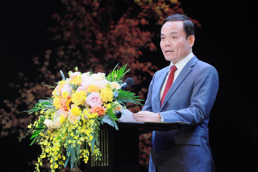 Phó Thủ tướng Trần Lưu Quang phát biểu tại lễ tuyên dương. Phó Thủ tướng Trần Lưu Quang phát biểu tại lễ tuyên dương.