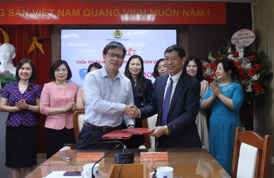 Buổi lễ ký kết.