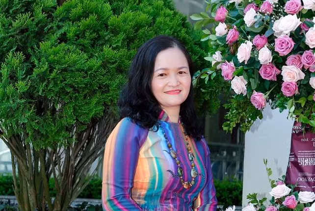 Cô Lê Thị Tuyết Lan- Hiệu trưởng Trường Tiểu học Xuân Phương