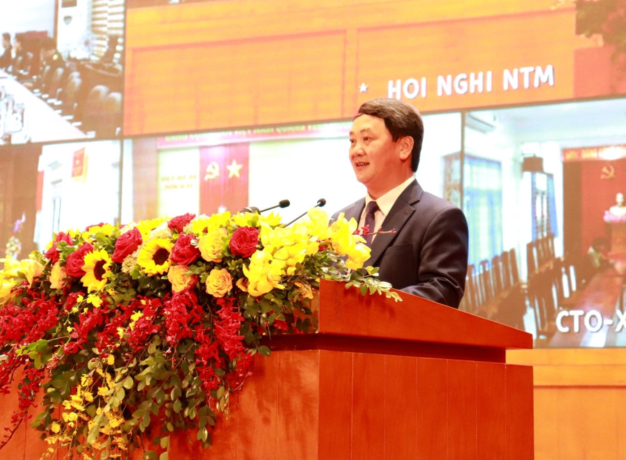 Ông Hầu A Lềnh, Bộ trưởng, Chủ nhiệm Ủy ban Dân tộc, Phó Trưởng BCĐ các chương trình MTQG Trung ương phát biểu chỉ đạo tại hội nghị. Ông Hầu A Lềnh, Bộ trưởng, Chủ nhiệm Ủy ban Dân tộc, Phó Trưởng BCĐ các chương trình MTQG Trung ương phát biểu chỉ đạo tại hội nghị.