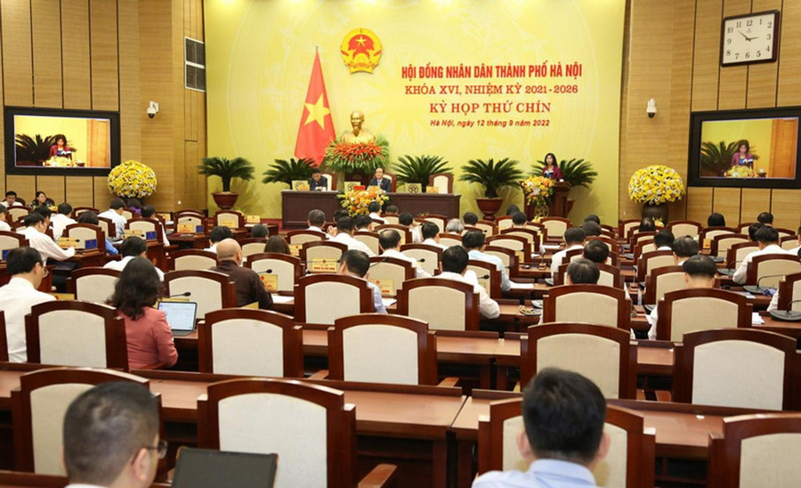 HĐND thành phố Hà Nội đã thông qua nghị quyết về điều chỉnh tổng biên chế hành chính sự nghiệp năm 2022 và phân bổ biên chế giáo viên năm học 2022- 2023 trên địa bàn thành phố.