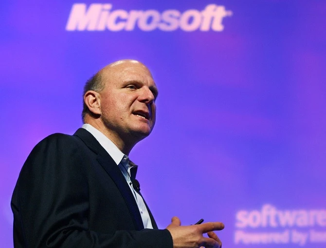 Microsoft cần tìm ra con đường đúng đắn cho mảng di động