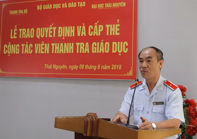 Ông Nguyễn Huy Bằng- Chánh thanh tra Bộ GD&ĐT phát biểu tại buổi lễ