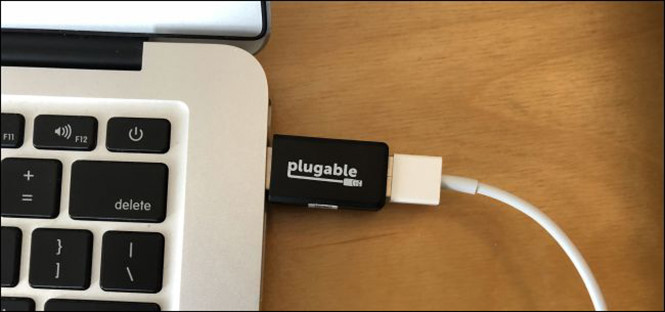 Cách bảo vệ thông tin cá nhân khi sử dụng cổng sạc USB công cộng - ảnh 1