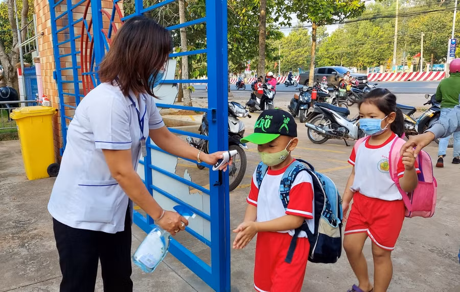 Trẻ mầm non tại Bình Phước tạm dừng đến trường từ 13/5.