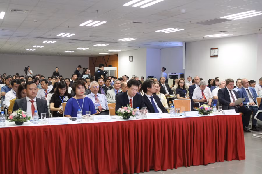 Đại biểu tham dự diễn đàn