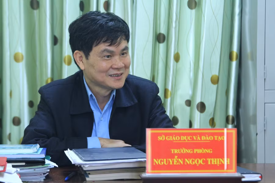 Ông Nguyễn Ngọc Thịnh  - Trưởng phòng Giáo dục Trung học (Sở GD&ĐT Bắc Ninh) thông tin về kế hoạch dạy và học cho HS, SV. 