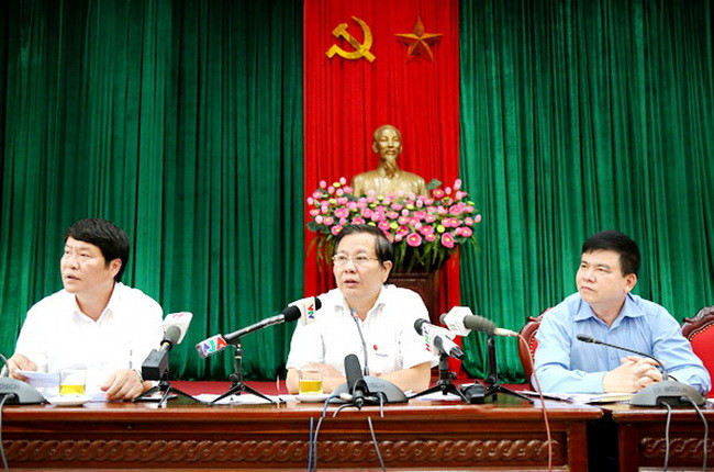 Ông Lê Ngọc Quang- Phó Giám đốc SởGD&ĐT Hà Nội thông tin tại hội nghị Ông Lê Ngọc Quang- Phó Giám đốc SởGD&ĐT Hà Nội thông tin tại hội nghị