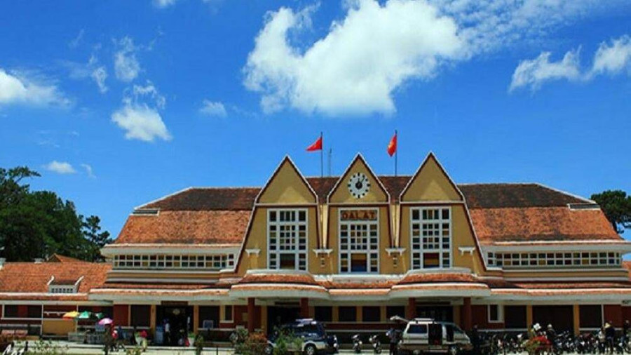 Đường sắt chạy lại tàu du lịch răng cưa độc đáo Đà Lạt - Trại Mát