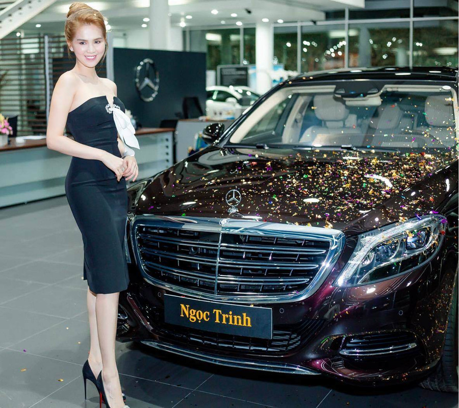 Siêu xe Mercedes - Maybach giá 12 tỷ của Ngọc Trinh. Siêu xe Mercedes - Maybach giá 12 tỷ của Ngọc Trinh.