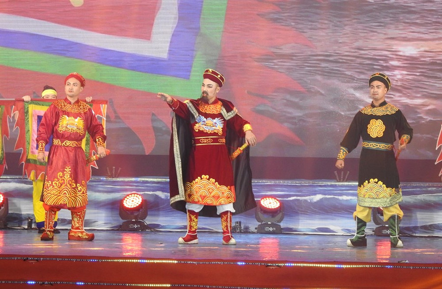 Tiết mục nghệ thuật tại buổi lễ.