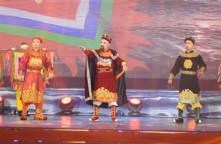 Tiết mục nghệ thuật tại buổi lễ.