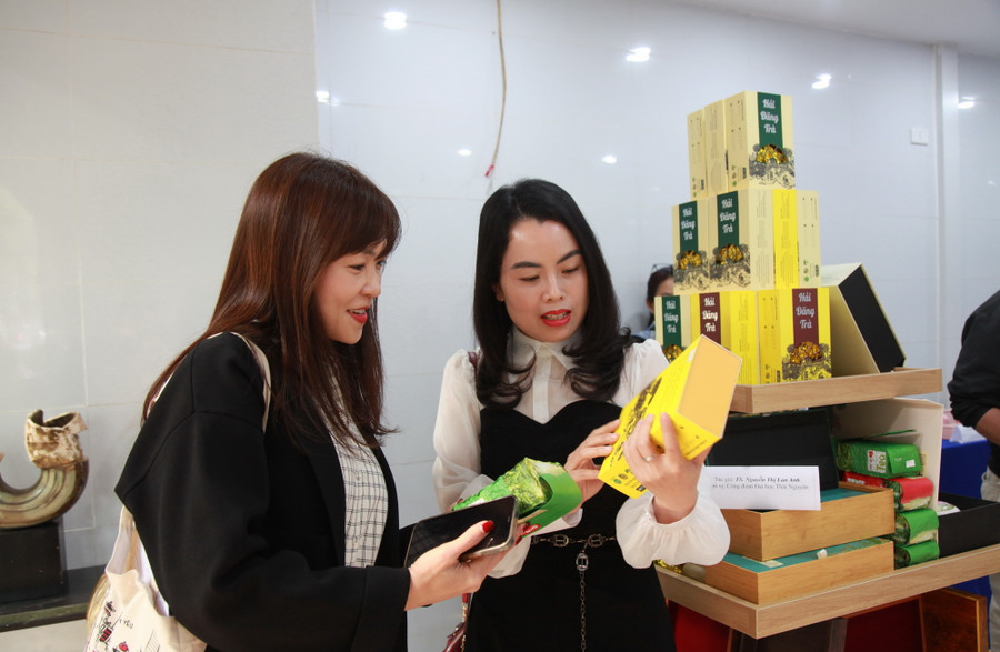 Một số sản phẩm có tính ứng dụng cao đã được đưa ra thị trường. Một số sản phẩm có tính ứng dụng cao đã được đưa ra thị trường.