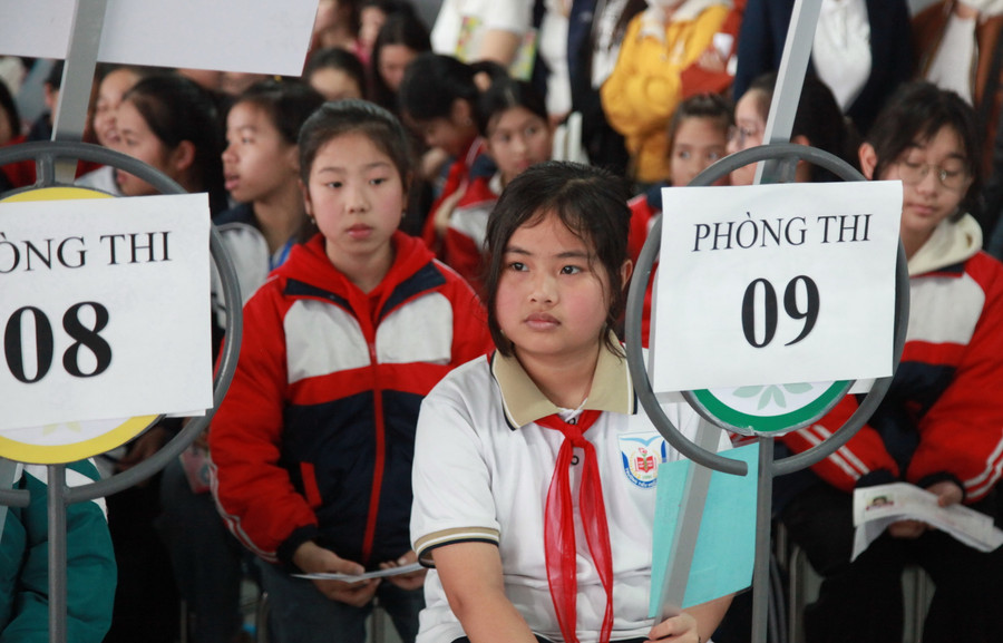 Gần 2500 thí sinh tham dự cuộc thi.