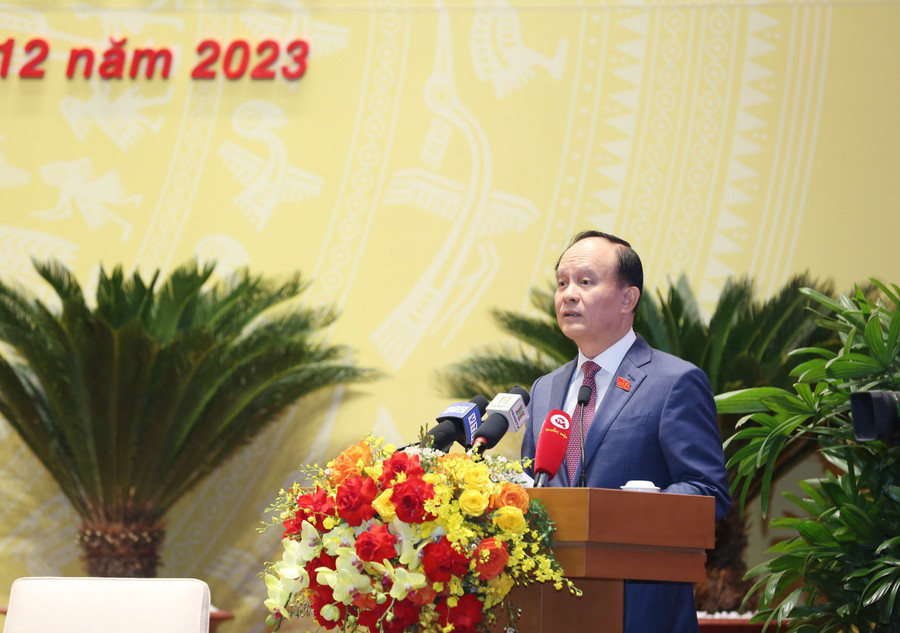 Chủ tịch HĐND TP Hà Nội - Nguyễn Ngọc Tuấn phát biểu. Chủ tịch HĐND TP Hà Nội - Nguyễn Ngọc Tuấn phát biểu.