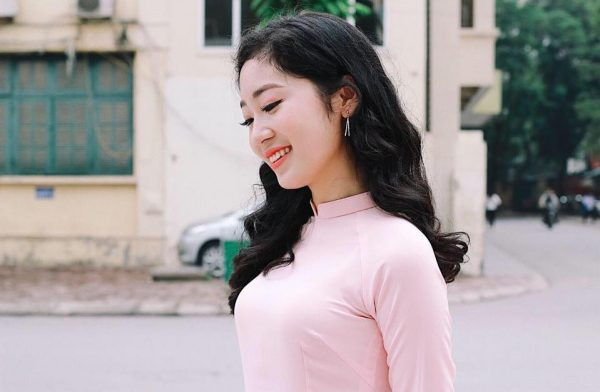 Thủ khoa kép Đại học Sư phạm Hà Nội Mã Hồng Anh luôn mong muốn được làm cô giáo Thủ khoa kép Đại học Sư phạm Hà Nội Mã Hồng Anh luôn mong muốn được làm cô giáo