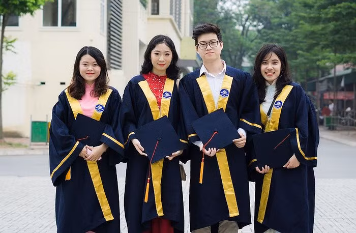 Hồng Anh trong ngày tốt nghiệp