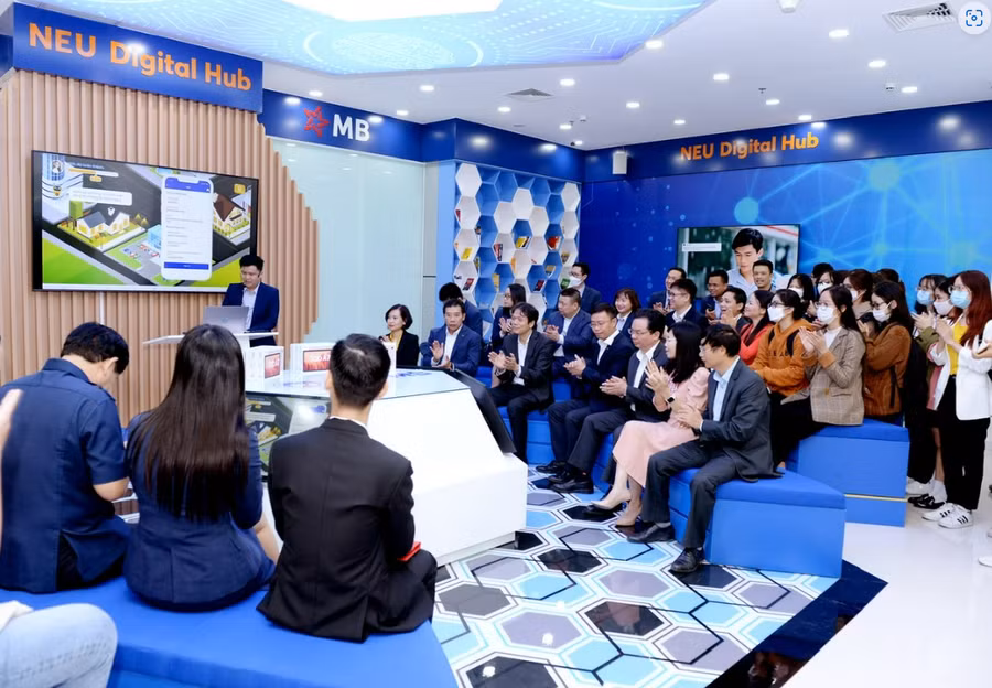 Không gian sáng tạo số NEU – MB Digital Hub tại Đại học Kinh tế Quốc Dân.