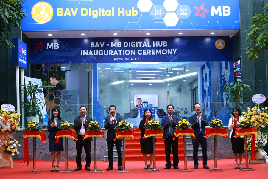 Không gian sáng tạo số BAV – MB Digital Hub được khánh thành tại Học viện Ngân hàng vào năm 2021 Không gian sáng tạo số BAV – MB Digital Hub được khánh thành tại Học viện Ngân hàng vào năm 2021