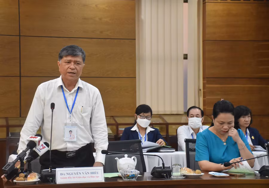 Giám đốc Sở GD&amp;ĐT TPHCM Nguyễn Văn Hiếu phát biểu tại buổi làm việc.