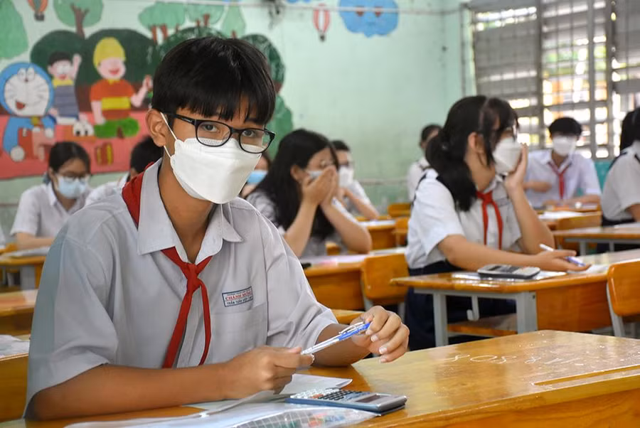 Học sinh TPHCM tham gia kỳ thi tuyển sinh 10 năm học 2022-2023.