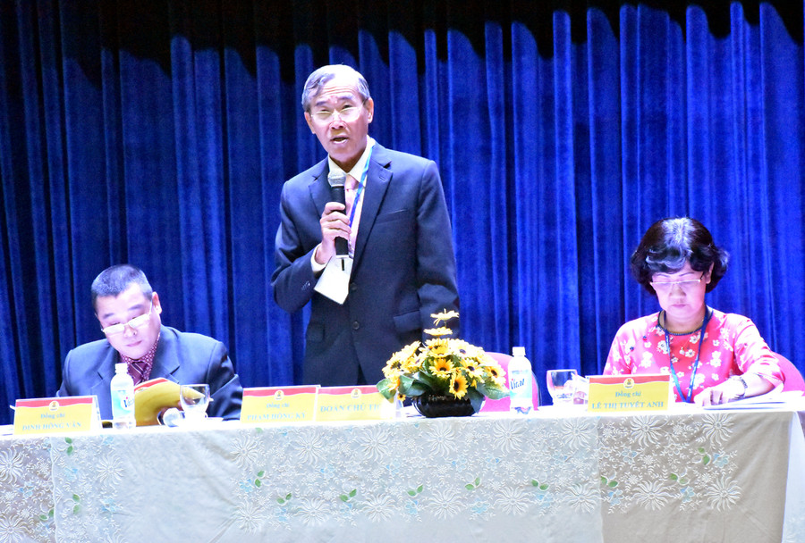 Ông Phạm Hồng Kỳ - Chủ tịch Công đoàn trường nhiệm kỳ 2013-2018, phát biểu điều hành Đại hội Ông Phạm Hồng Kỳ - Chủ tịch Công đoàn trường nhiệm kỳ 2013-2018, phát biểu điều hành Đại hội