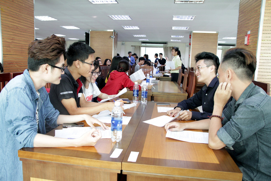 Ông Trương Bằng – giám đốc bộ phận Digital Marketing của Toshiba Việt Nam – đã có buổi chia sẻ rất thoải mái và bổ ích với các doanh nhân khởi nghiệp tương lai