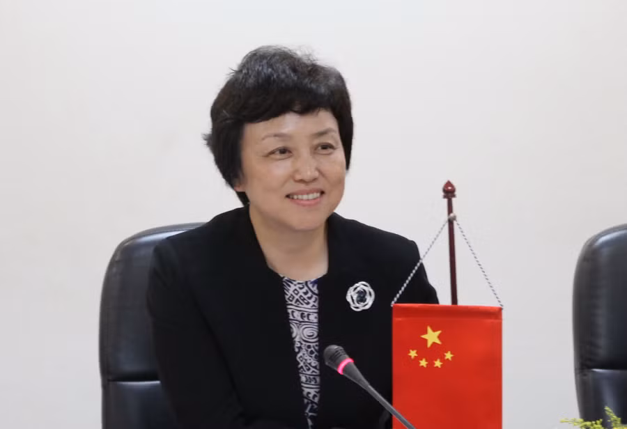 Bà Trần Húc đồng ý với quan điểm và những nội dung hợp tác Bộ trưởng Phùng Xuân Nhạ đề xuất