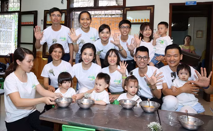 Cùng các bé tại Làng Trẻ em SOS Vinh - Nghệ an