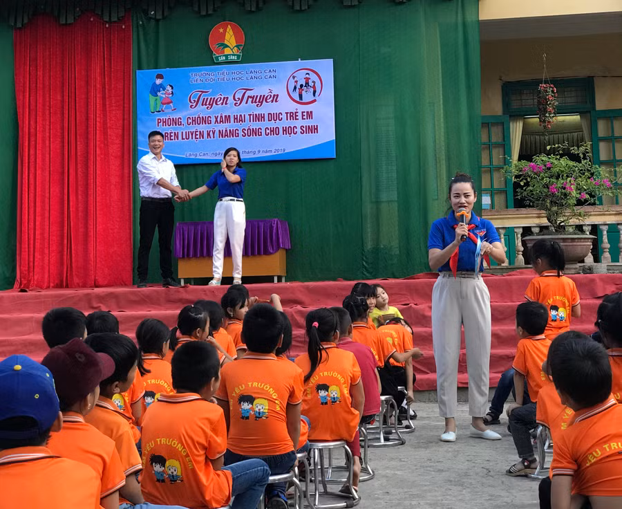 Tuyên truyền Phòng, chống xâm hại tình dục trẻ em tại trường Tiểu học Lăng Can, huện Lâm Bình