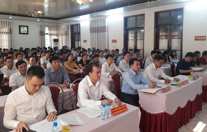 Hôi thảo nhận được sự quan tâm của Lãnh đạo Cục CNTT Bộ GD&ĐT, Sở, Phòng, Công đoàn, Hiệu trưởng; Đại diện một số công ty phần mền giáo dục và các thầy cô giáo phụ trách về công nghệ thông tin tại các cơ giáo dục trên địa bàn tỉnh Tuyên Quang