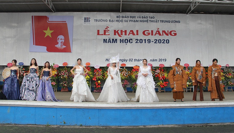 Chương trình nghệ thuật mừng lễ khai giảng của NUAE Chương trình nghệ thuật mừng lễ khai giảng của NUAE